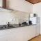 Adelaide al Borgo.-28
