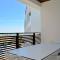 Adorable apartment with terrace overlooking the sea
