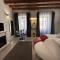 C&O Savoia Deluxe Rooms-26