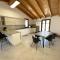 Appartamento con grande terrazzo in posizione centrale a Sant'Antioco C125-1