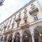 Suite & Queen Apartments by Toh Solution-0