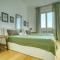 Spacious penthouse with panoramic terrace - 20 minutes from San Siro & Duomo-14