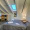 Loft & Jacuzzi - Happy Rentals-15