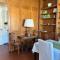 Ponte Vecchio View Apartment by FlorenceHospitality com-20