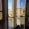 Ponte Vecchio View Apartment by FlorenceHospitality com-39