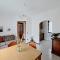 Casa Sofi by Quokka 360 - near Rezzonico Castle