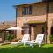 Chalet in Tuscany with Pool and Scenic Views-6