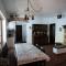 Secluded Cottage front Lake with BOAT-22