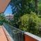 2 Bedroom Beautiful Apartment In Stresa-4