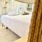 Oltremare Suite N37 Villa fronte mare con spa privata giardino vista panoramica e wifi gratuito-7