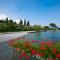 Lauri House Lakeview & shared pool - Happy Rentals-25
