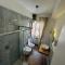 Apt with balcony in Roman Quiet-12