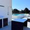 Aeneas Villa Pool & Jacuzzi al mare Torre Guaceto-39