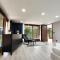 JOIVY Villa Sofia Wonderful 2-bed flat with lake views-19