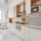 Gambara M1 White Functional Apartment-7