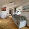 Penthouse with Big Terrace in Residence with Pool-30