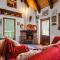 Parcheggio-Camino-8pax - Chalet immerso nella Natura-9