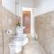 Suite n1 - Elegante trilocale in centro-11