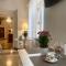 Palazzo Mari suite & rooms b&b-1