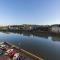 Luxury River View Apartment by MMega-7