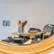 Skylife Art Gallery Loft - Riverfront Art Sanctuary-7