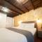 Navona Jacuzzi Apartment-14