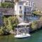 Storica Villa sul Lago di Como con darsena privata-1