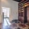 Spanish Steps Charming Apartment-33