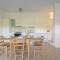 Elegant Residence Ea Bianca 2 Bedroom sleeps 6 plus extra bed available-22