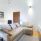 Hostdomus - La Marmora Suites-4