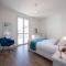 Lora feathers Suite, free parking, self check in,4-5