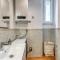 Charming flat by the Vatican-28