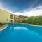 Charming Sea Villa shared pool Sleeps 6 V6IN-11