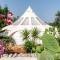 VILLA OSTUNI ONE mit Pool, Gästehaus & Glamping-15