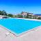 Splendido appartamento con piscina e vista mare-20