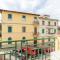 GuestHost - An Oasis in Florence - Roomy Flat with Parking-11