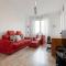 Milano- Lorenteggio Balcony Apartment-6