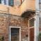 Vigna tiny apartment in Venice-13