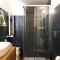 Suite 54 - Elegant Boutique Suite by Metro an Garibaldi-4