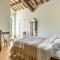 Amazing Home In Castiglione D'orcia-27