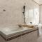Kejani attic apt Scenic Views, Lux bath, Fast Wi-fi-2