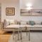 Bright Luxury Apartment