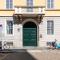 Spacious and bright three-room apartment just few steps from the Duomo-26