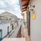 GuestHost - La Dimora di Max Bright Apt with terrace-8