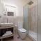 Termini Comfort Rooms and Jacuzzi Suite by Flatinrome-38