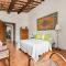 La Castellana Charming Home in the Medieval Borgo-44