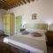 Graceful Holiday Home in Acqualagna with Swimming Pool-4