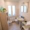 CASA LILLY camere matrimoniali con bagno privato-47