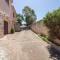 GuestHost - Seaside Apartment with Parking-31