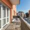 GuestHost - Bright Apartment near Mestre Station-3